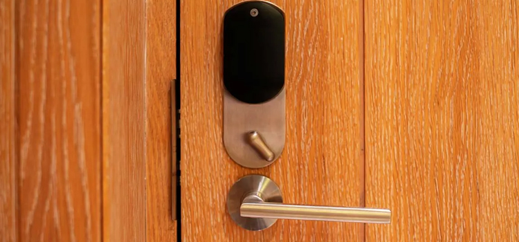 Automatic Locking Door Knob Lake Los Angeles